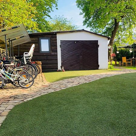 Martin Guest House Ventspils Ngoại thất bức ảnh