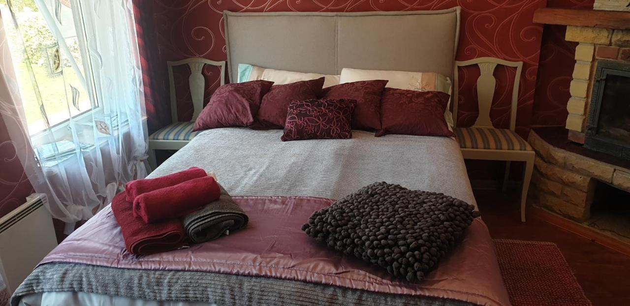 Martin Guest House Ventspils Ngoại thất bức ảnh