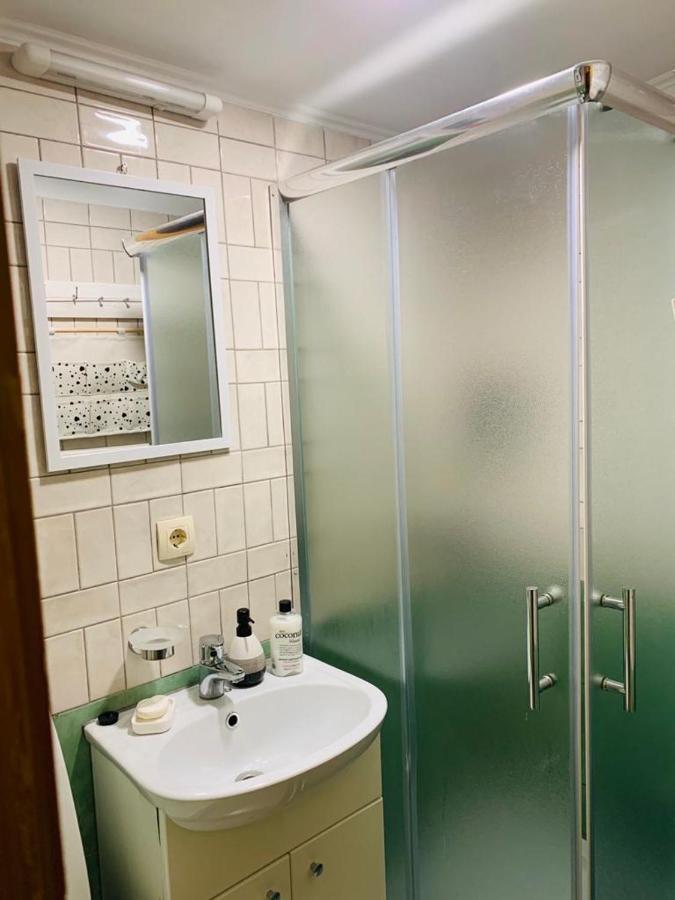 Martin Guest House Ventspils Ngoại thất bức ảnh