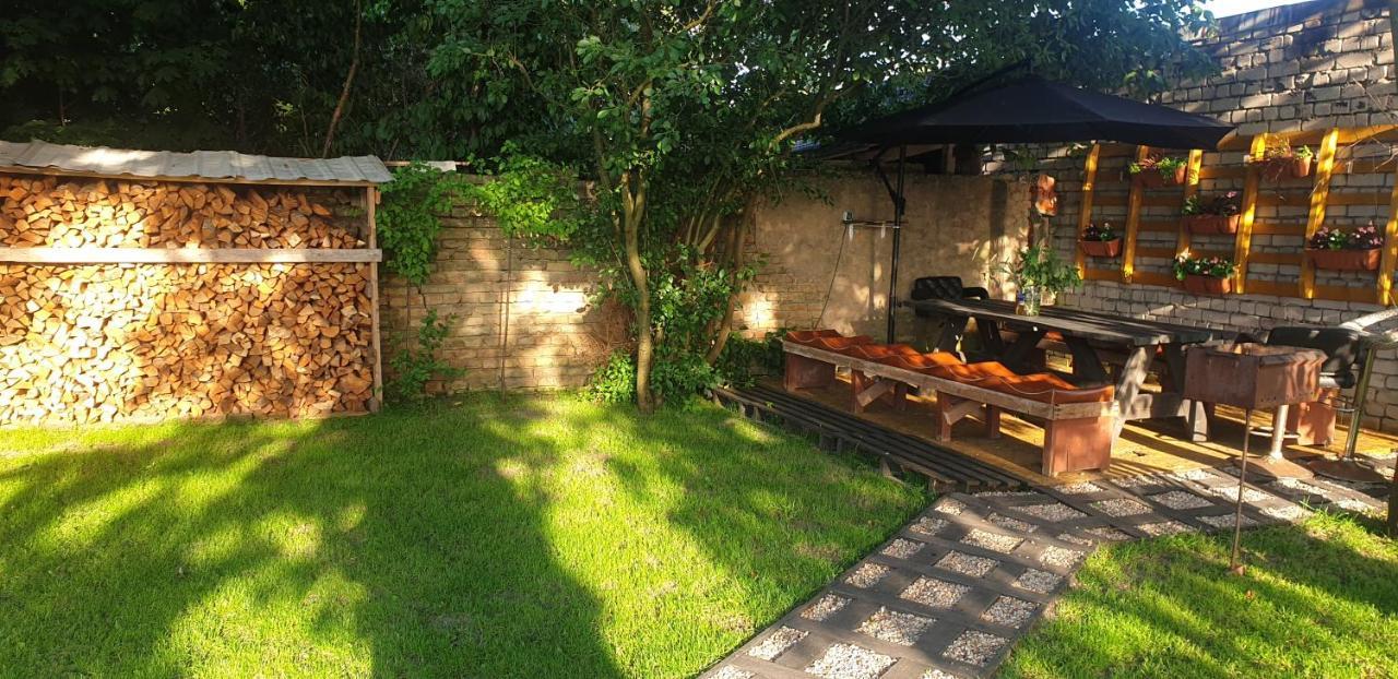 Martin Guest House Ventspils Ngoại thất bức ảnh