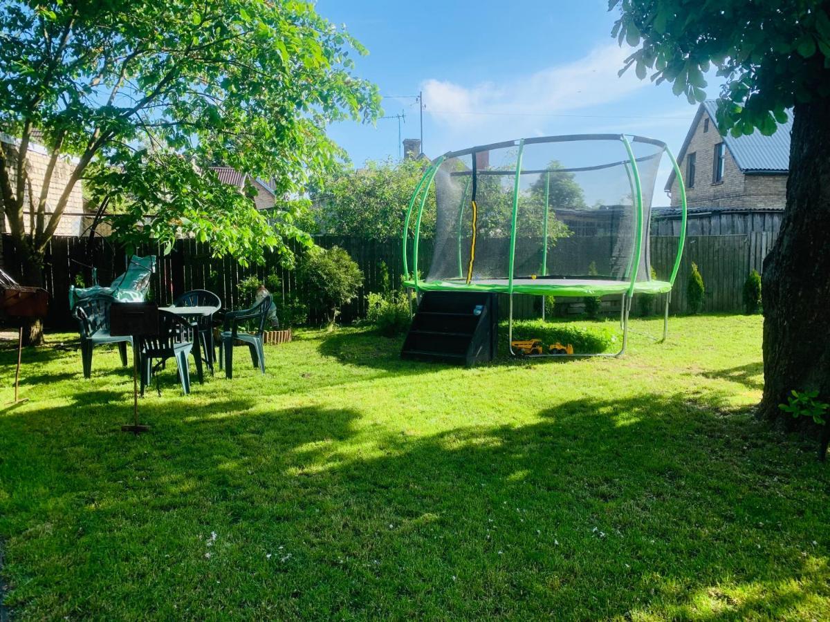 Martin Guest House Ventspils Ngoại thất bức ảnh