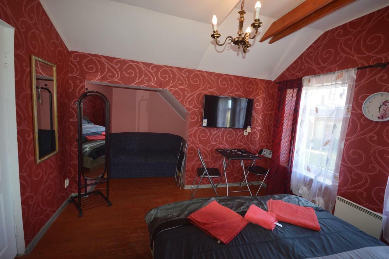 Martin Guest House Ventspils Ngoại thất bức ảnh